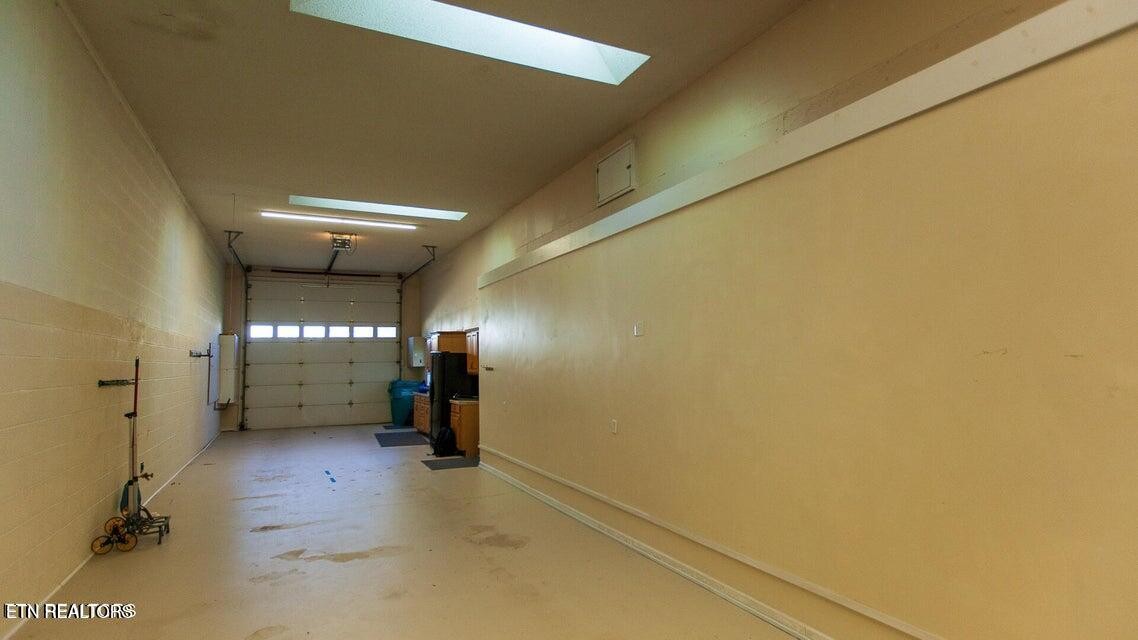 275 Hawthorn Loop Crossville, TN 38555 - Photo 11 of 59 a view of a hallway