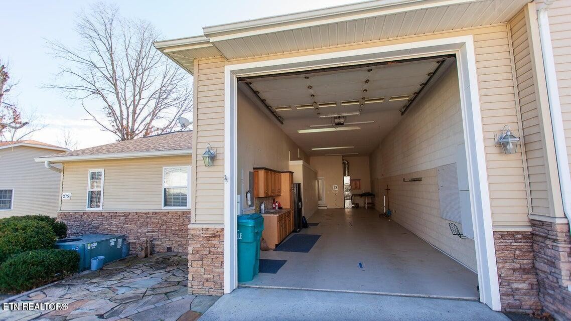 275 Hawthorn Loop Crossville, TN 38555 - Photo 9 of 59
