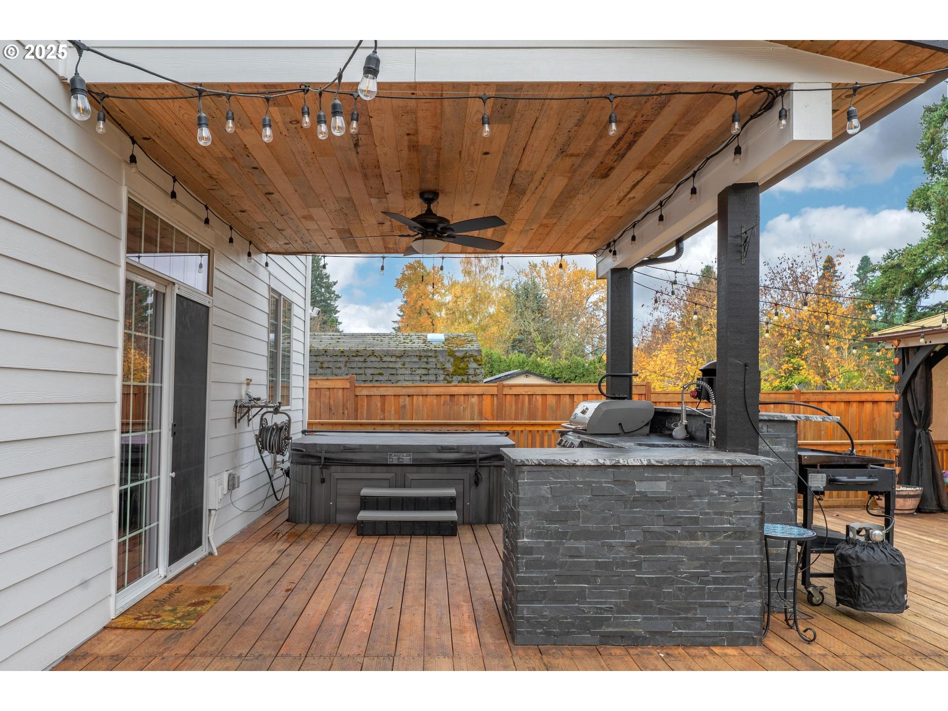 7849 Southwest Birch Street Portland, OR 97223 - Photo 39 of 42