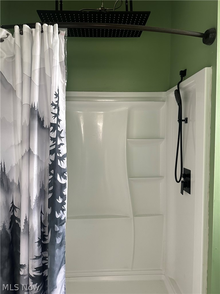 501 Riverside Drive St. Marys, WV 26170 - Photo 16 of 30 Large Shower with Rain Shower