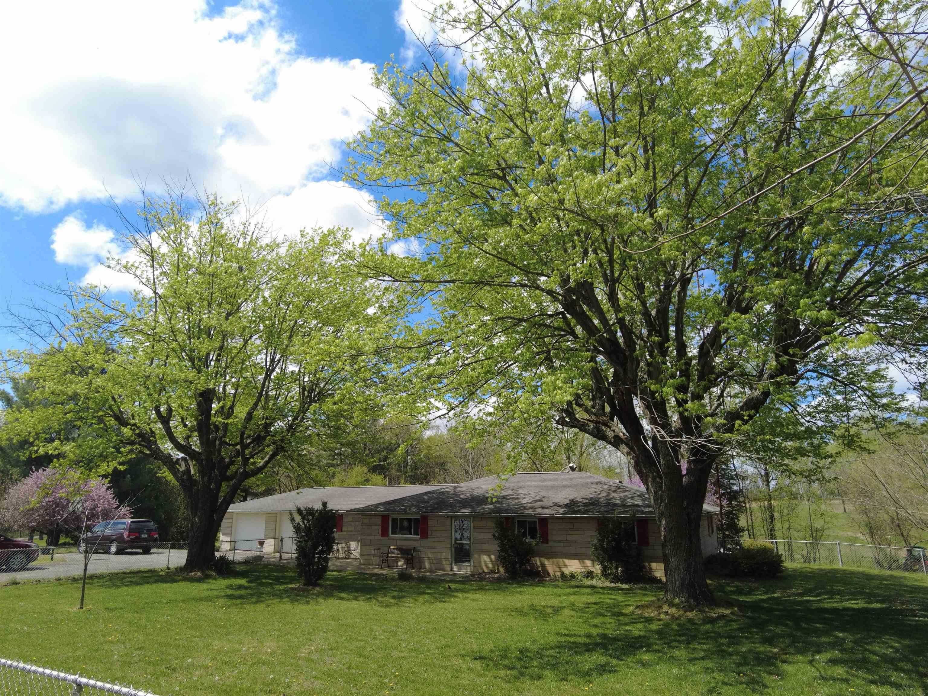 3829 Tunnelton Road Bedford, IN 47421 - Photo 1 of 23