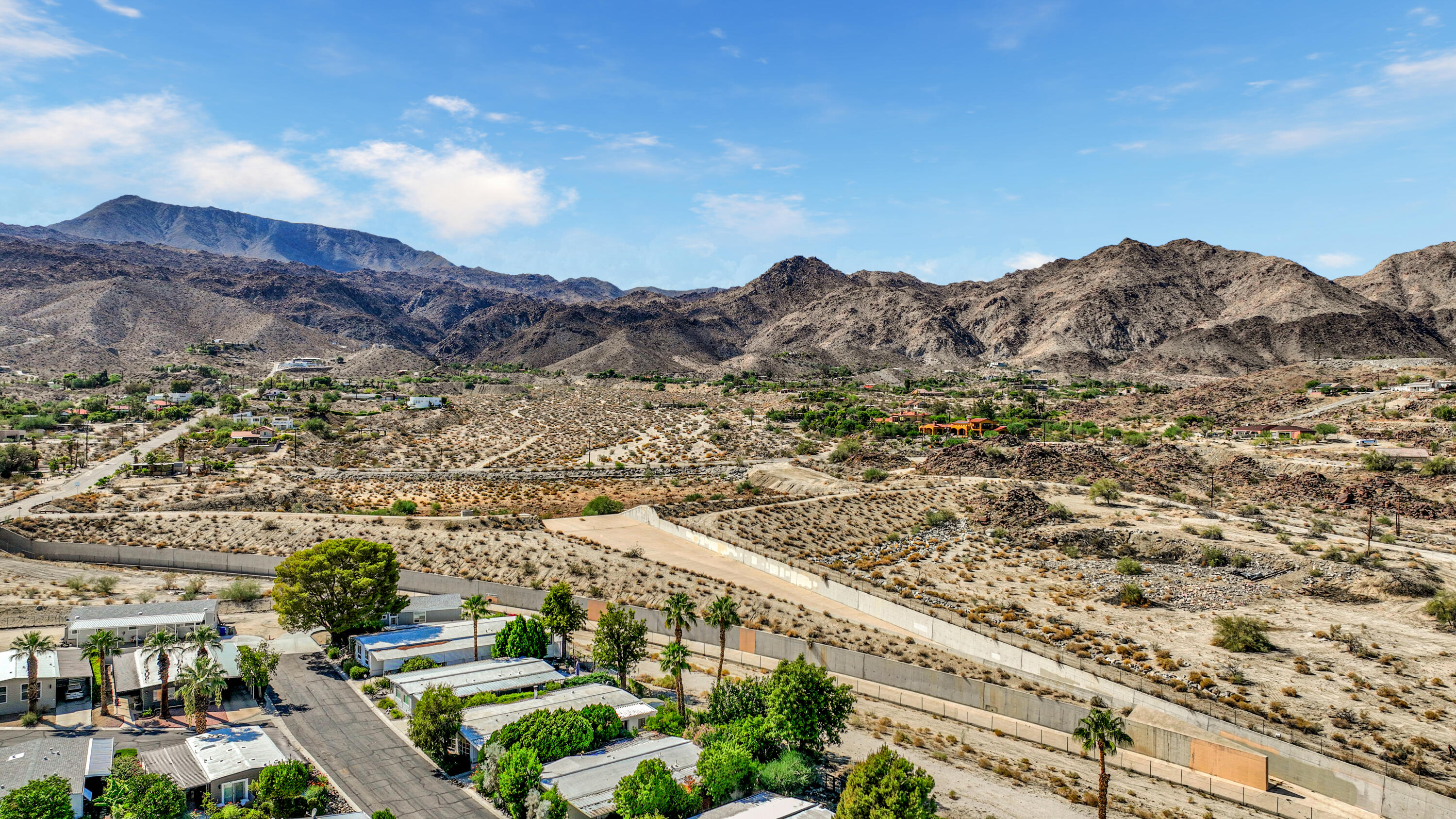 49305 Highway 74, Unit 86 Palm Desert, CA 92260 - Photo 31 of 31 a view of a city