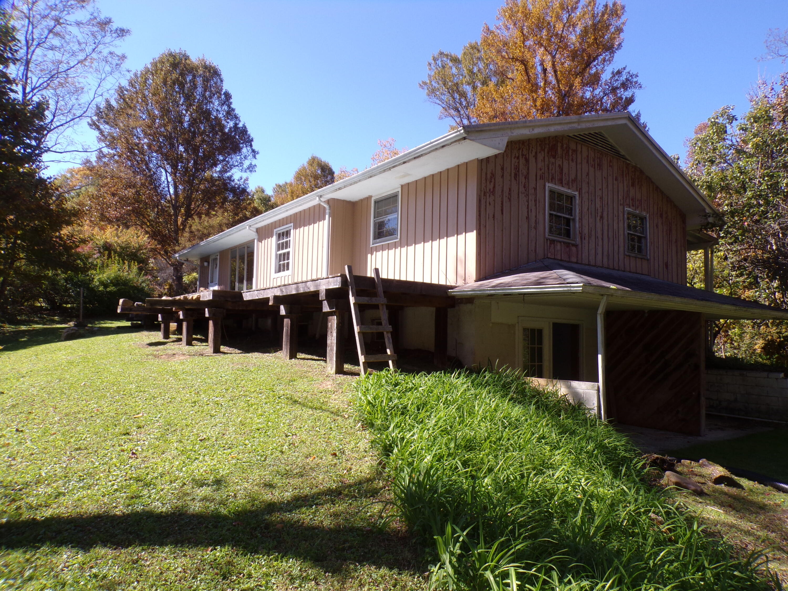 658 Hopper Road Shady Valley, TN 37688 - Photo 2 of 66 103_6501