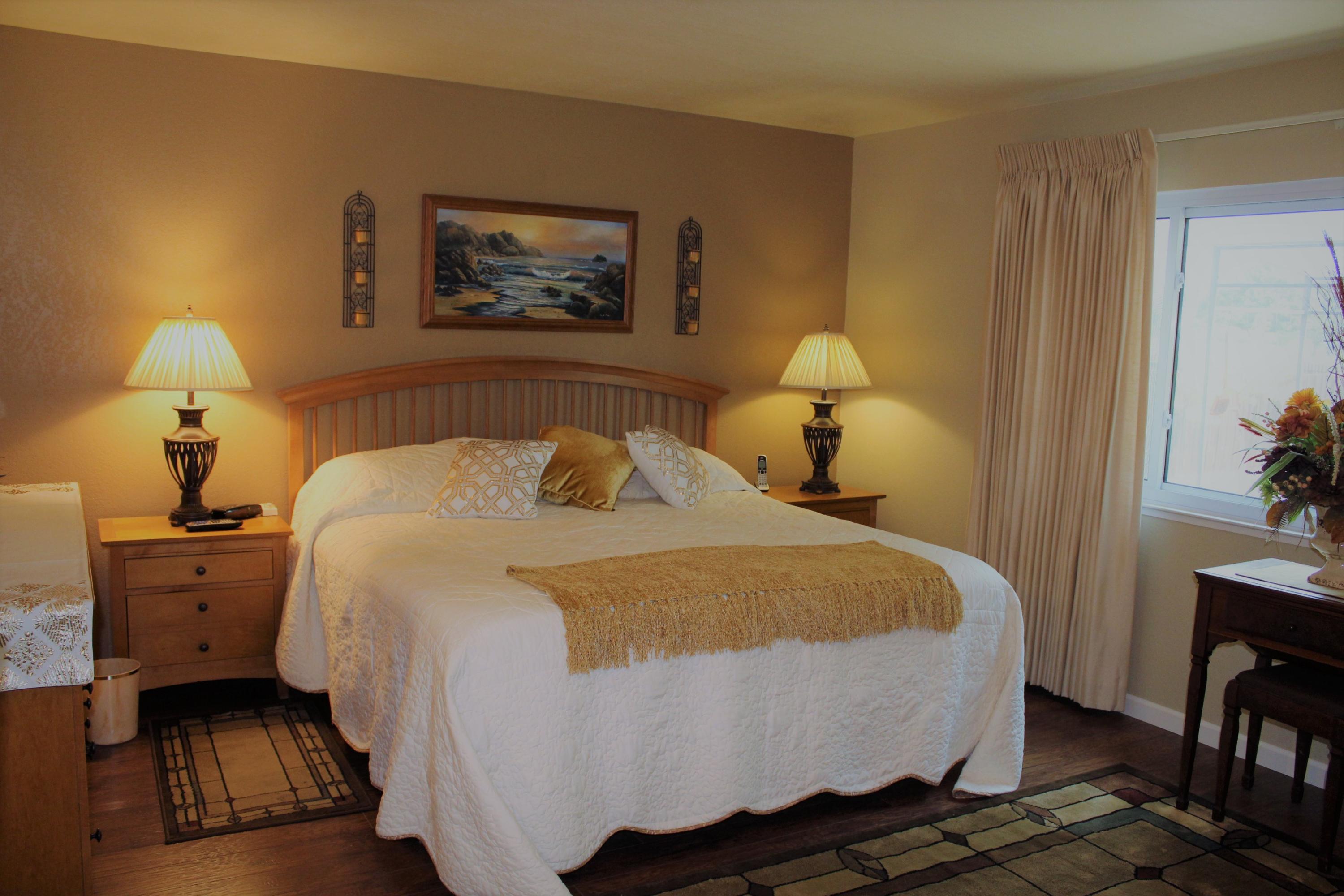 6795 Riata Drive Redding, CA 96002 - Photo 11 of 34 Bedroom