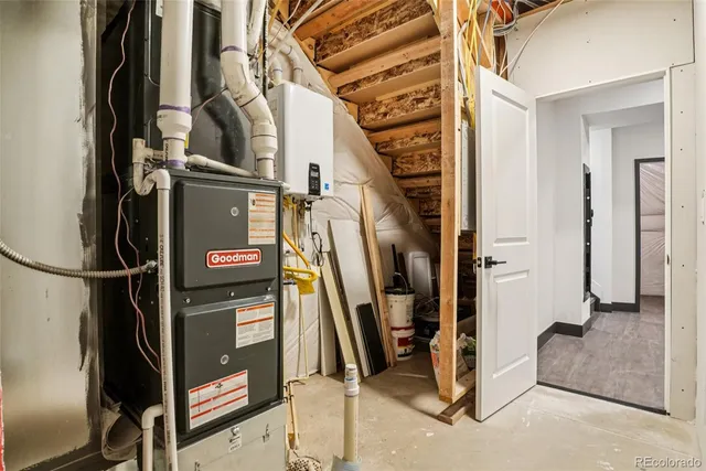 a view of a storage & utility room