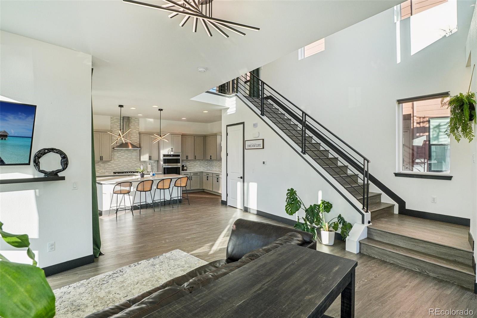 5980 North Perth Street Aurora, CO 80019 - Photo 6 of 50