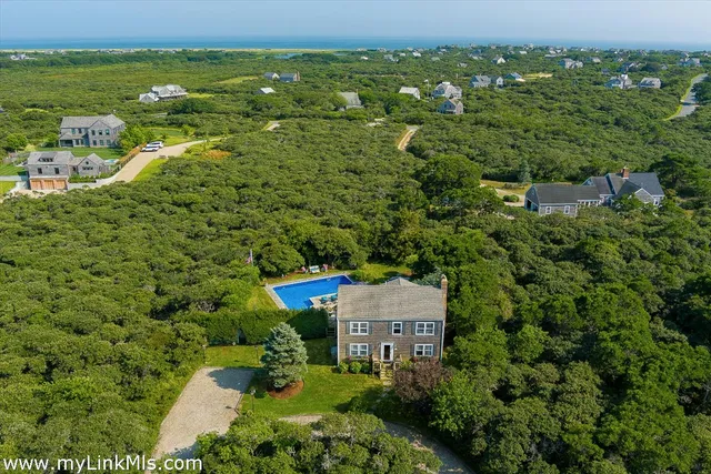 $2,975,000 | 31 Flintlock Road, Nantucket, MA 02554