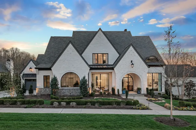 $3,700,000 | 8146 Heirloom Boulevard, College Grove, TN 37046