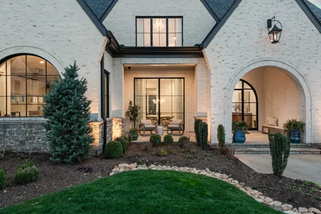 $3,700,000 | 8146 Heirloom Boulevard, College Grove, TN 37046