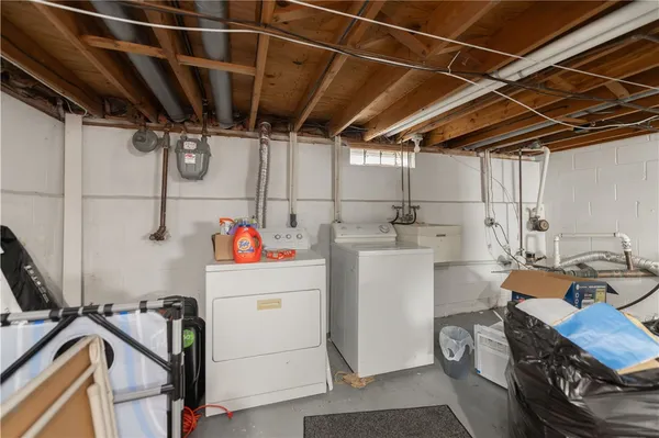 $1,425 | 87 Moxon Drive, Greece, NY 14612