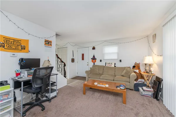 $1,425 | 87 Moxon Drive, Greece, NY 14612