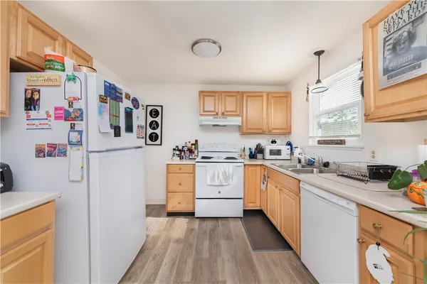 $1,425 | 87 Moxon Drive, Greece, NY 14612