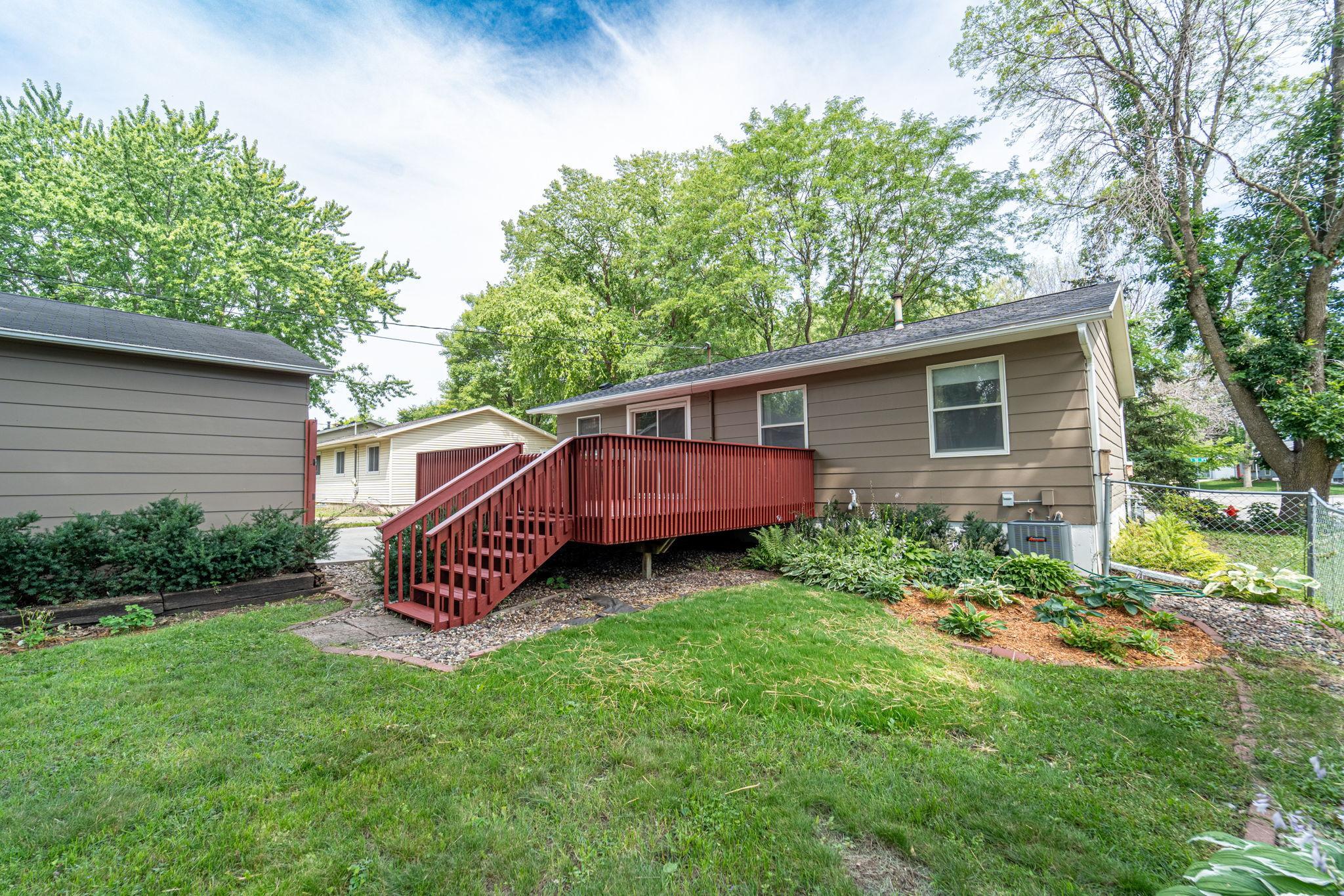 1902 43rd Street Northwest Rochester, MN 55901 - Photo 18 of 26