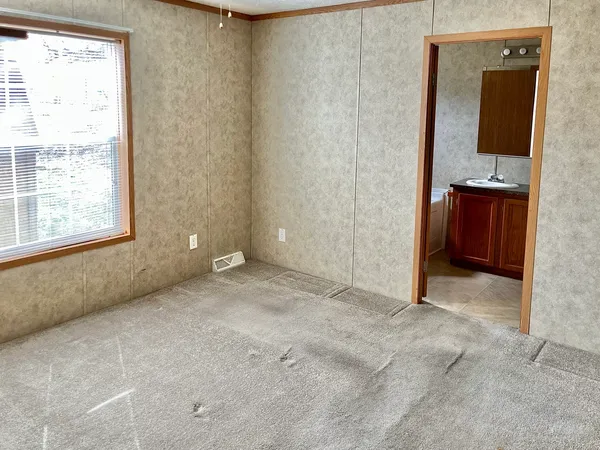 $39,000 | 617 6th Street, Bloomington, IL 61704