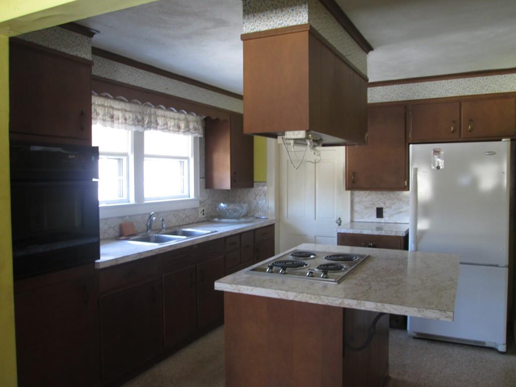 23 Mill Valley Road Belchertown, MA 01007 - Photo 3 of 30 Gallery Image 3