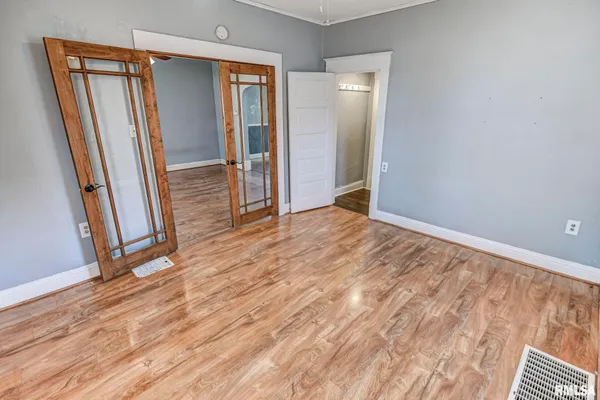 $144,900 | 922 West Vandeveer Street, Taylorville, IL 62568