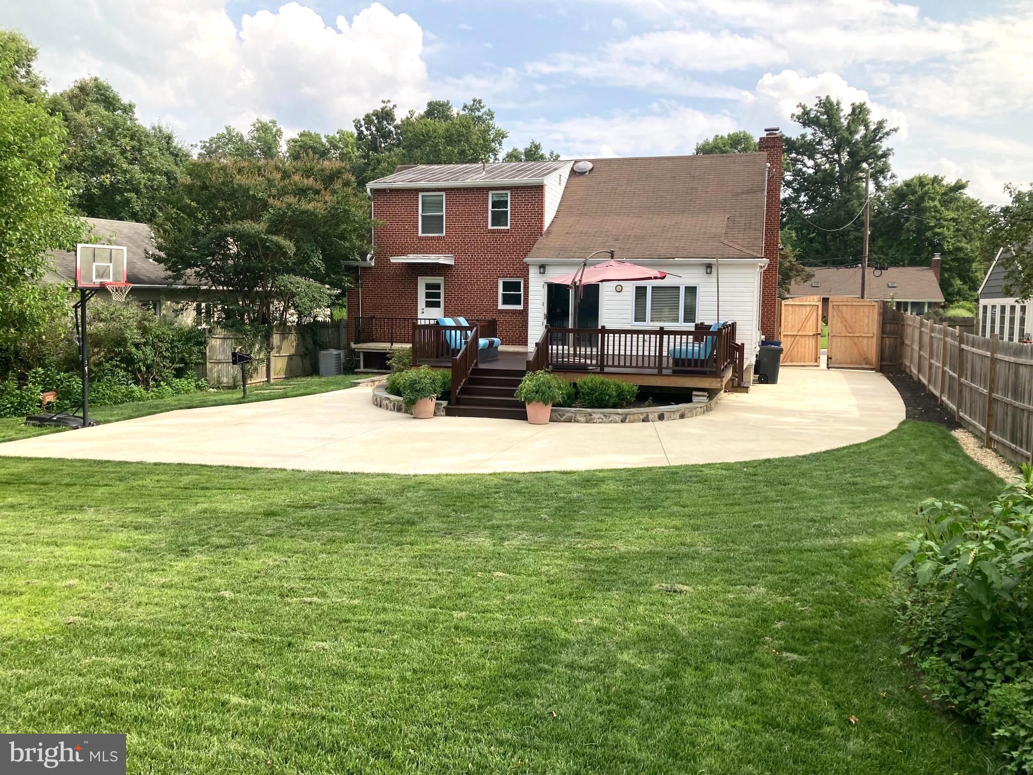 2707 Jennings Road Kensington, MD 20895 - Photo 2 of 68 Gallery Image 2