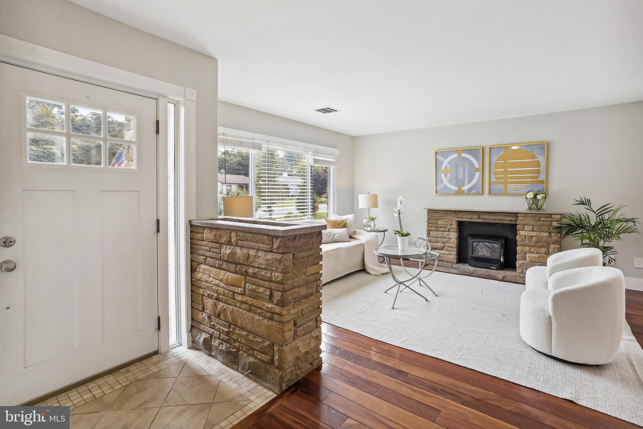 2707 Jennings Road Kensington, MD 20895 - Photo 3 of 68 Gallery Image 3