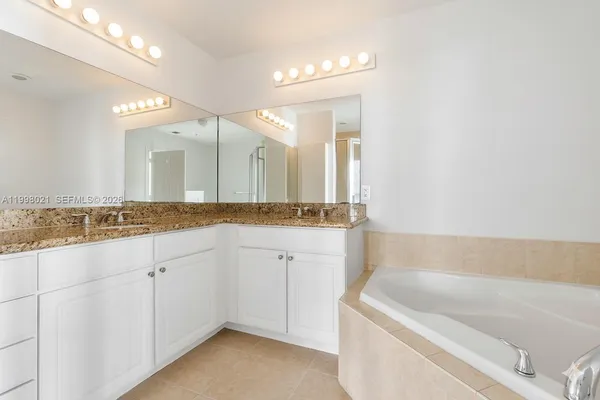 $3,500 | 3001 Northeast 185th Street, Unit 411, Aventura, FL 33180
