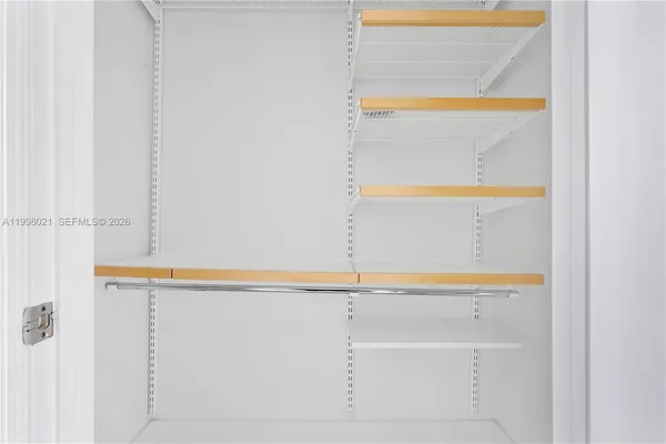 $3,500 | 3001 Northeast 185th Street, Unit 411, Aventura, FL 33180