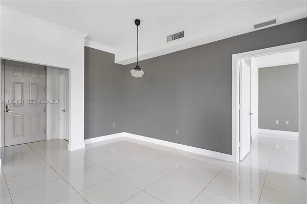 $3,500 | 3001 Northeast 185th Street, Unit 411, Aventura, FL 33180