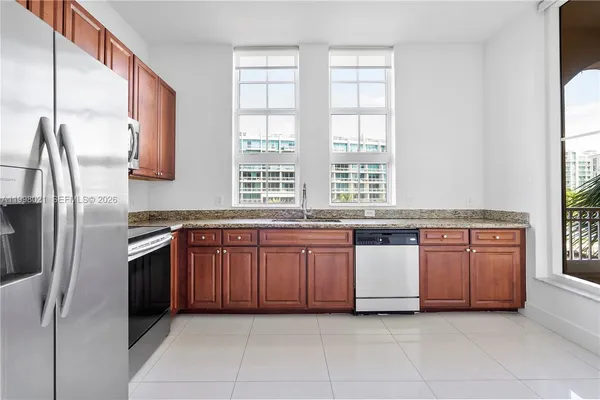 $3,500 | 3001 Northeast 185th Street, Unit 411, Aventura, FL 33180