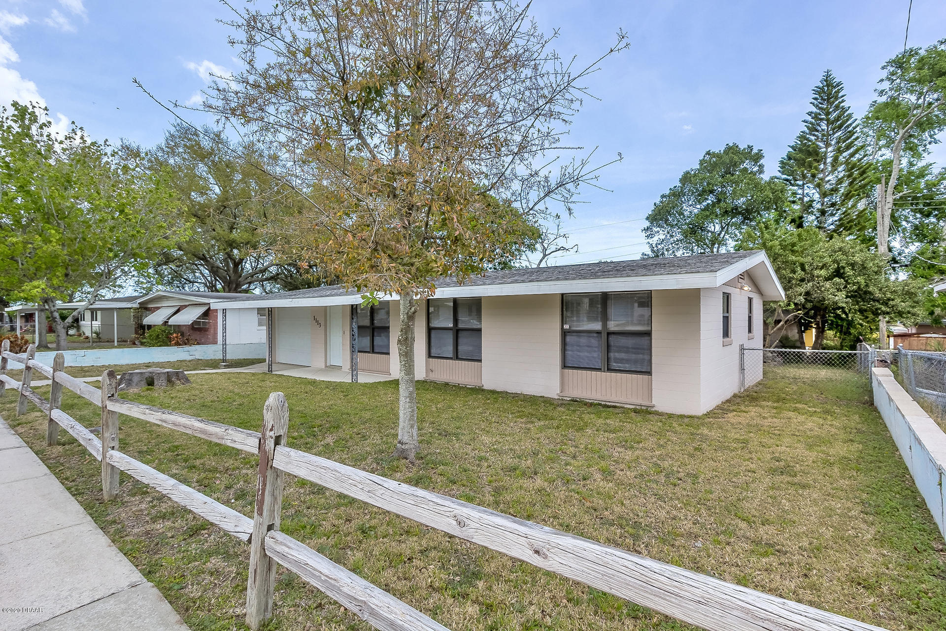 1113 Berkshire Road Daytona Beach, FL 32117 - Photo 3 of 23 1113-2