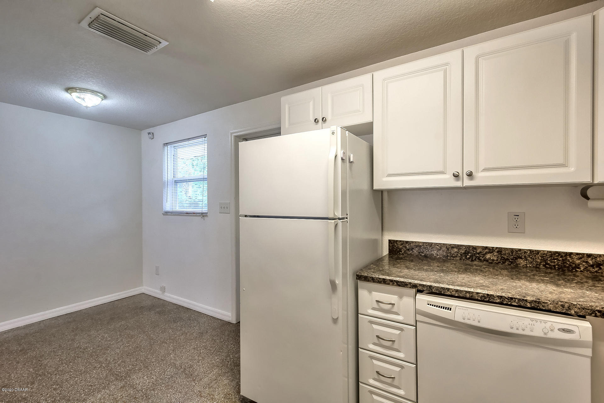 1113 Berkshire Road Daytona Beach, FL 32117 - Photo 9 of 23 1113-10