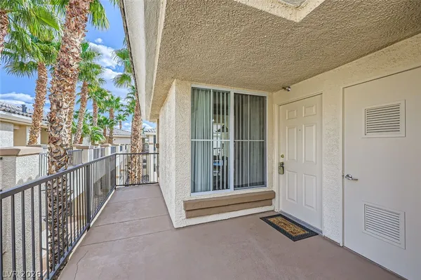 $274,500 | 7151 South Durango Drive, Unit 312, Las Vegas, NV 89113