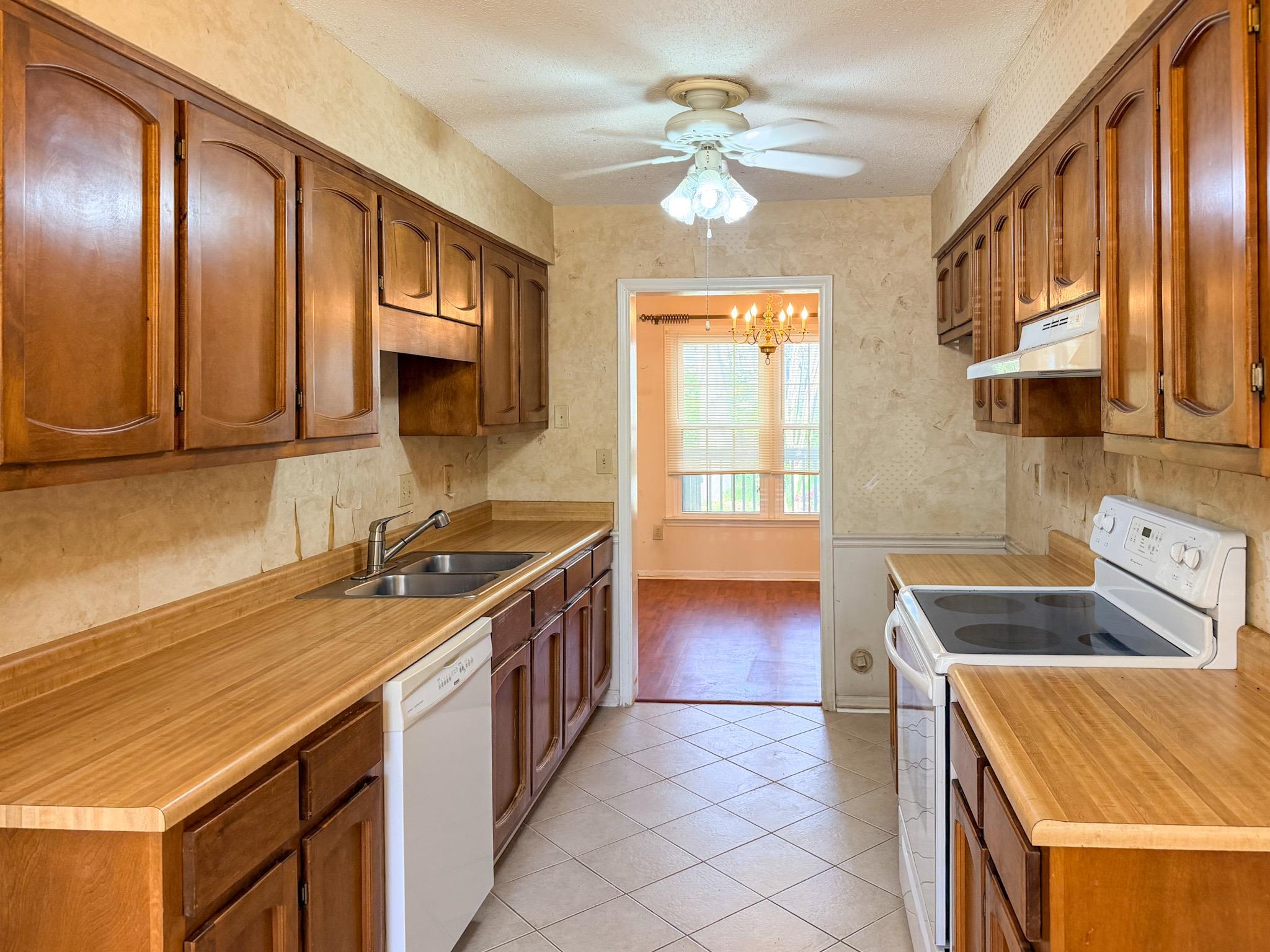 309 Tradd Street Mauldin, SC 29662 - Photo 3 of 25