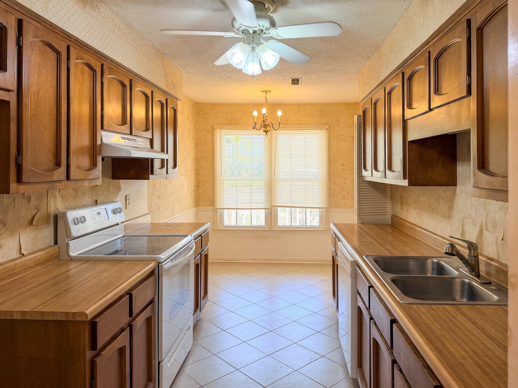 309 Tradd Street Mauldin, SC 29662 - Photo 4 of 25