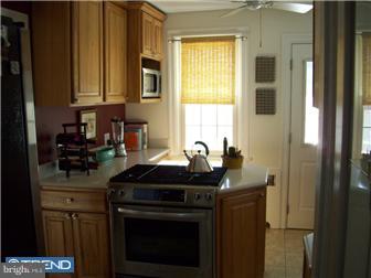 16 Forklanding Road Cinnaminson, NJ 08077 - Photo 6 of 10 Kitchen