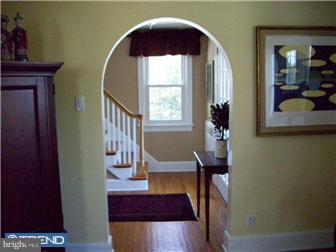 16 Forklanding Road Cinnaminson, NJ 08077 - Photo 9 of 10 Foyer