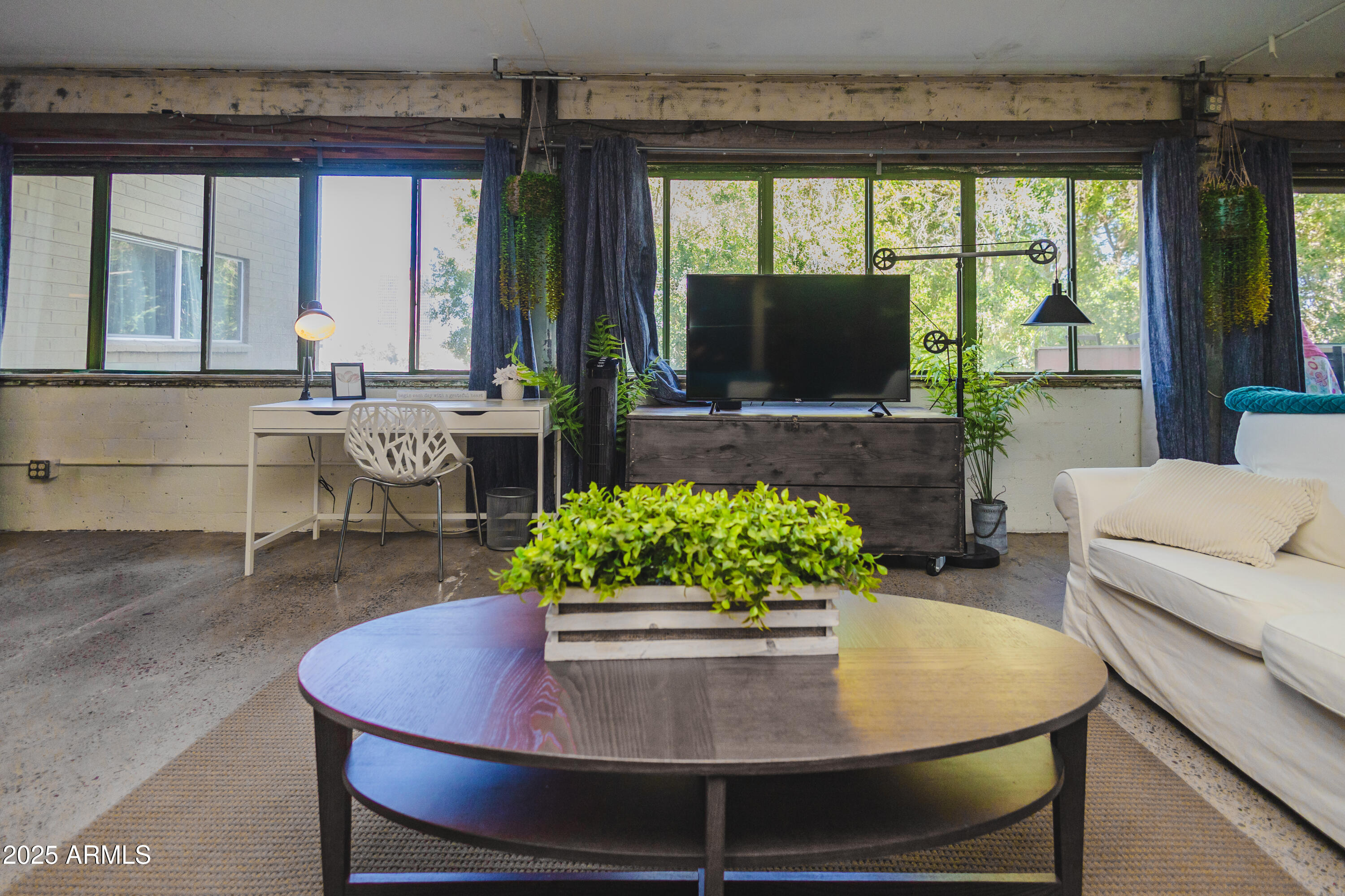 353 East Thomas Road, Unit C307 Phoenix, AZ 85012 - Photo 11 of 51 Living room 3