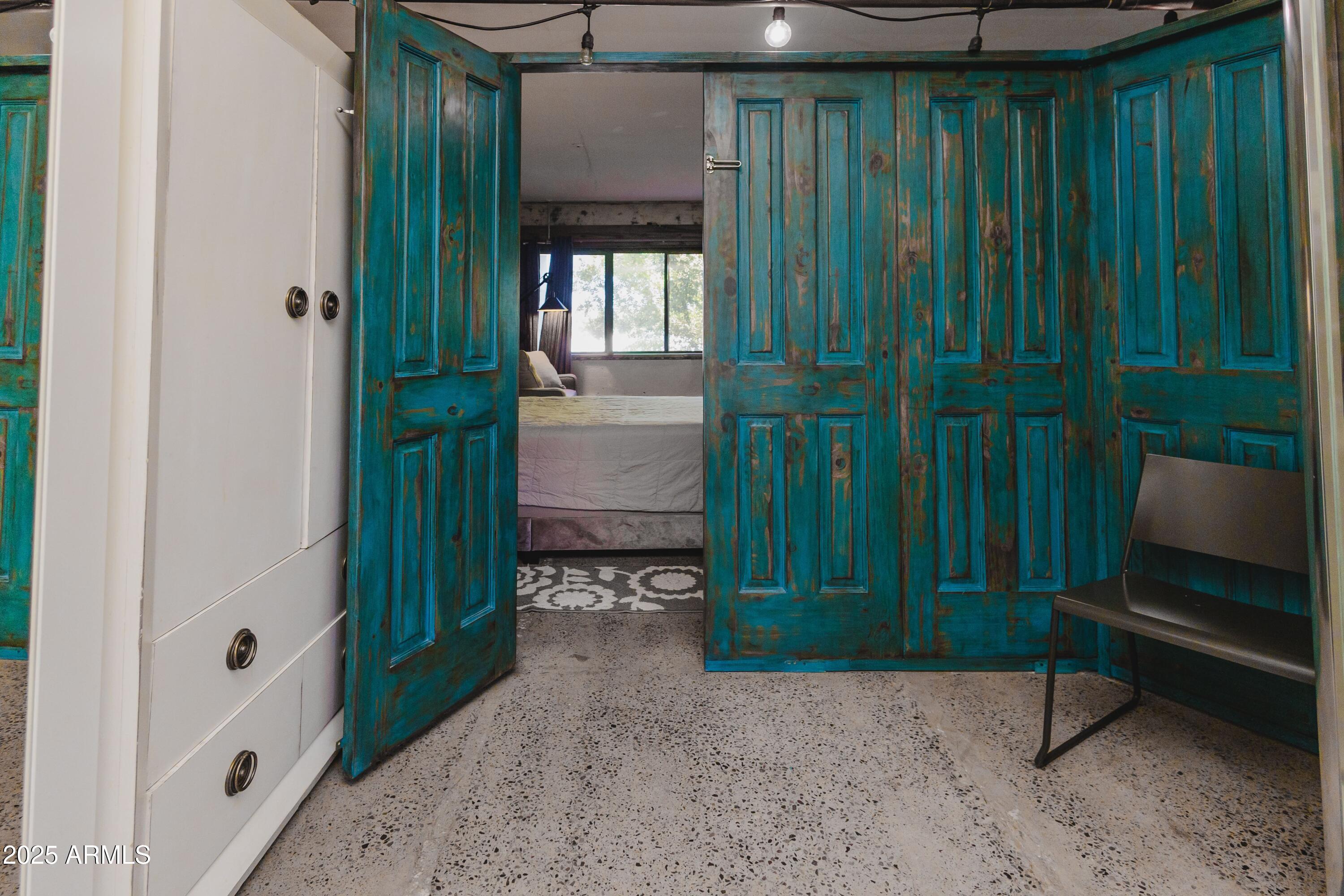 353 East Thomas Road, Unit C307 Phoenix, AZ 85012 - Photo 21 of 51 Partition 2