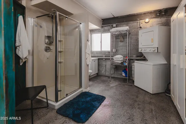 $260,000 | 353 East Thomas Road, Unit C307, Phoenix, AZ 85004