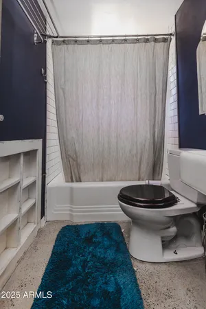 $260,000 | 353 East Thomas Road, Unit C307, Phoenix, AZ 85012