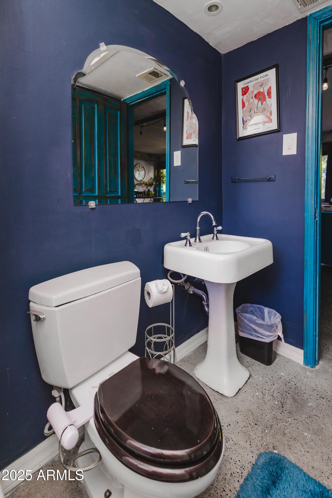 353 East Thomas Road, Unit C307 Phoenix, AZ 85012 - Photo 31 of 51 Bathroom 5