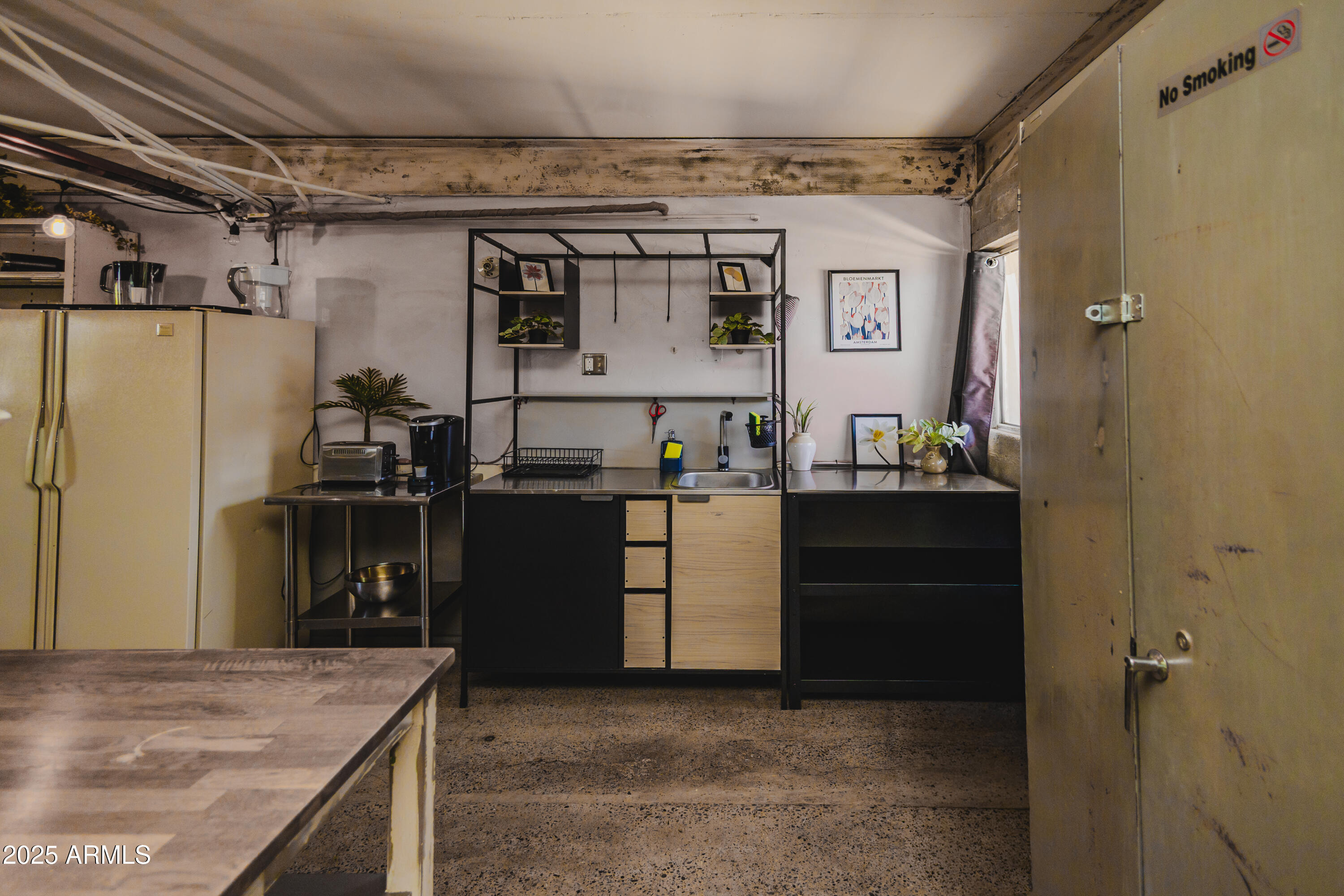 353 East Thomas Road, Unit C307 Phoenix, AZ 85012 - Photo 37 of 51 Kitchen 6