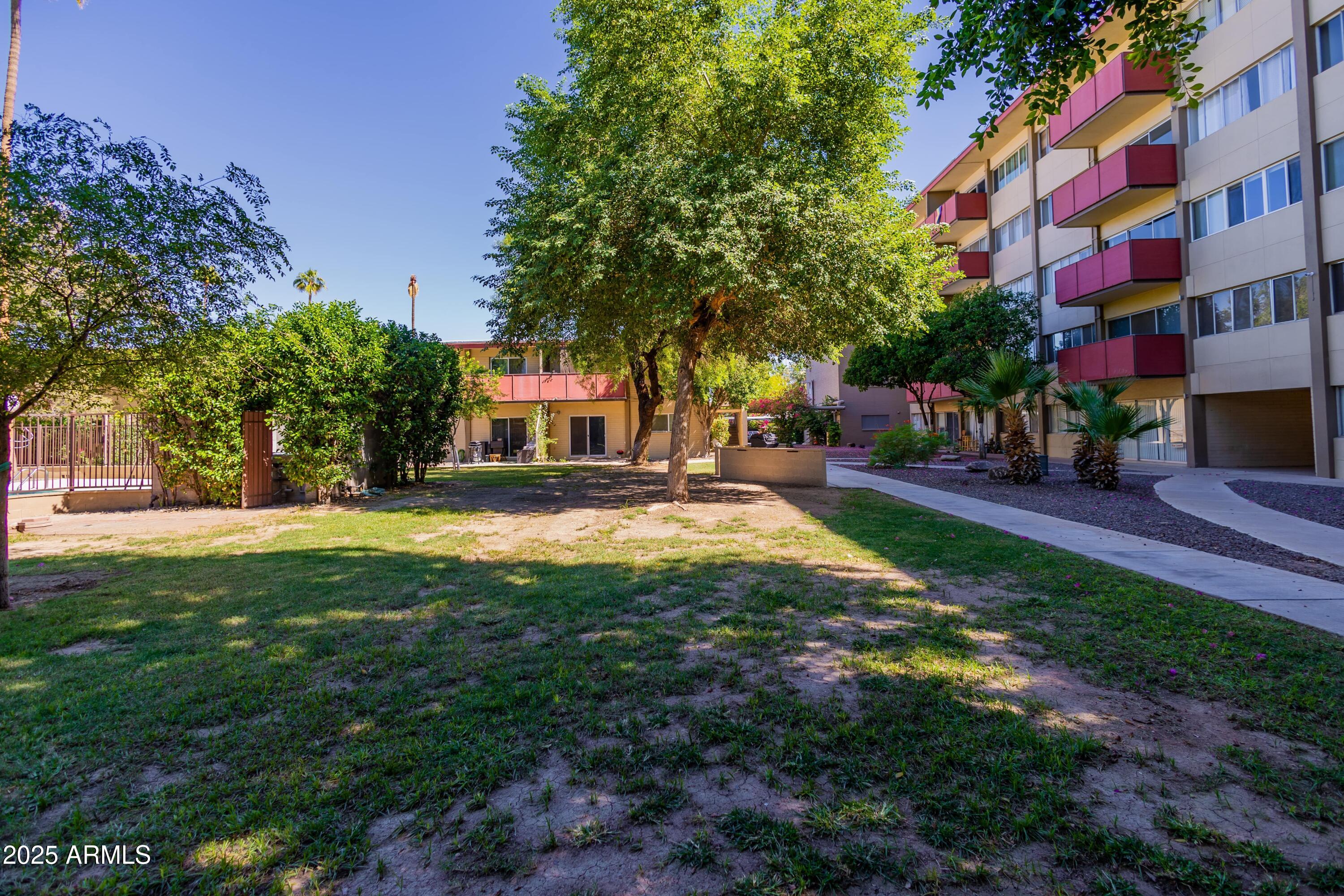 353 East Thomas Road, Unit C307 Phoenix, AZ 85012 - Photo 50 of 51 Pool area 2
