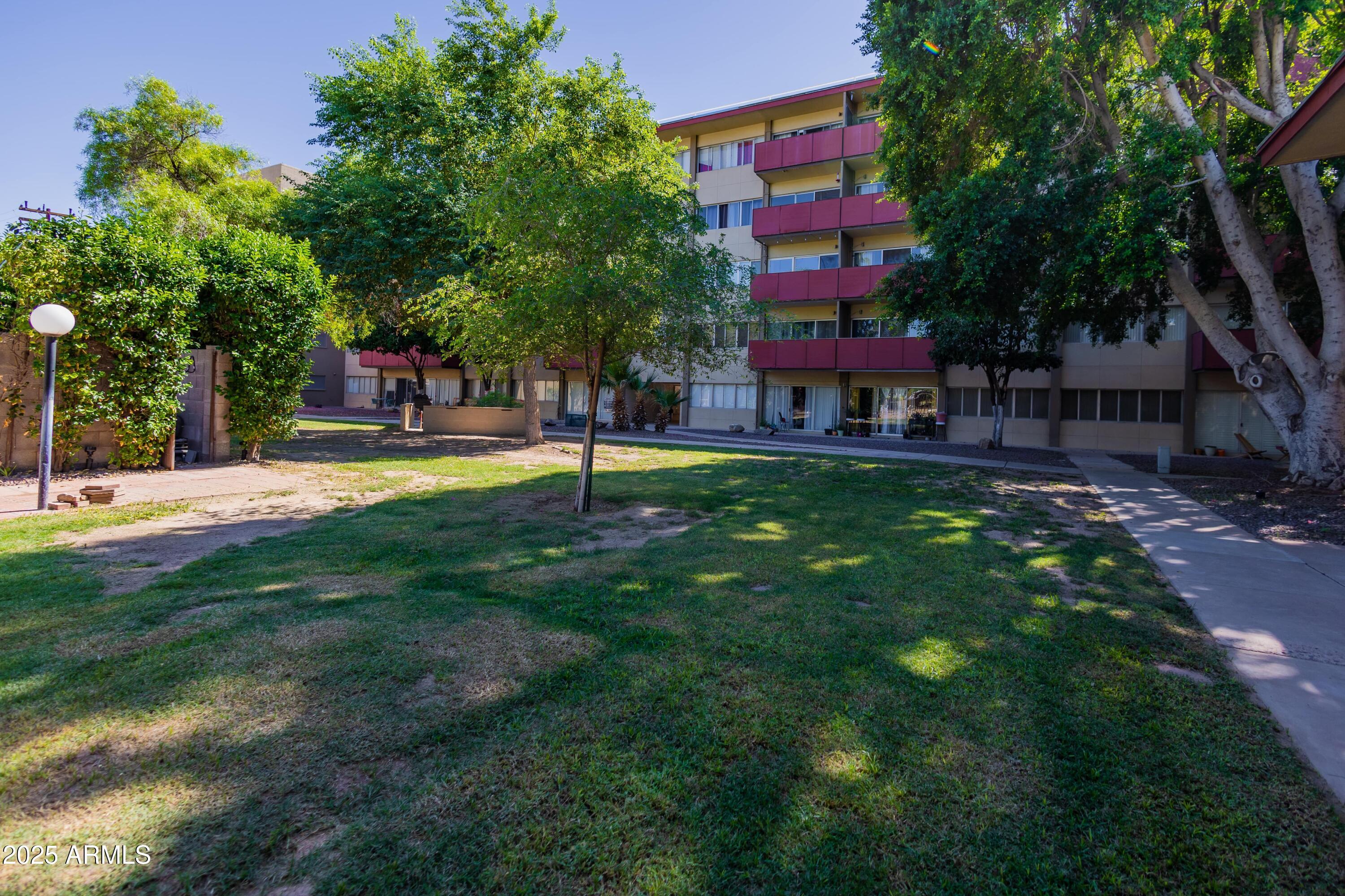 353 East Thomas Road, Unit C307 Phoenix, AZ 85012 - Photo 51 of 51 Pool area 3