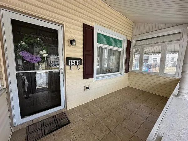 $299,900 | 1566 Washington Avenue, Northampton, PA 18067