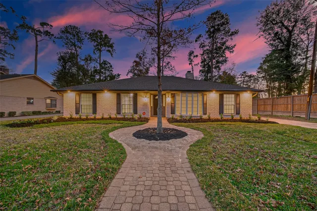 $339,000 | 902 Kingsbridge Road, Houston, TX 77073