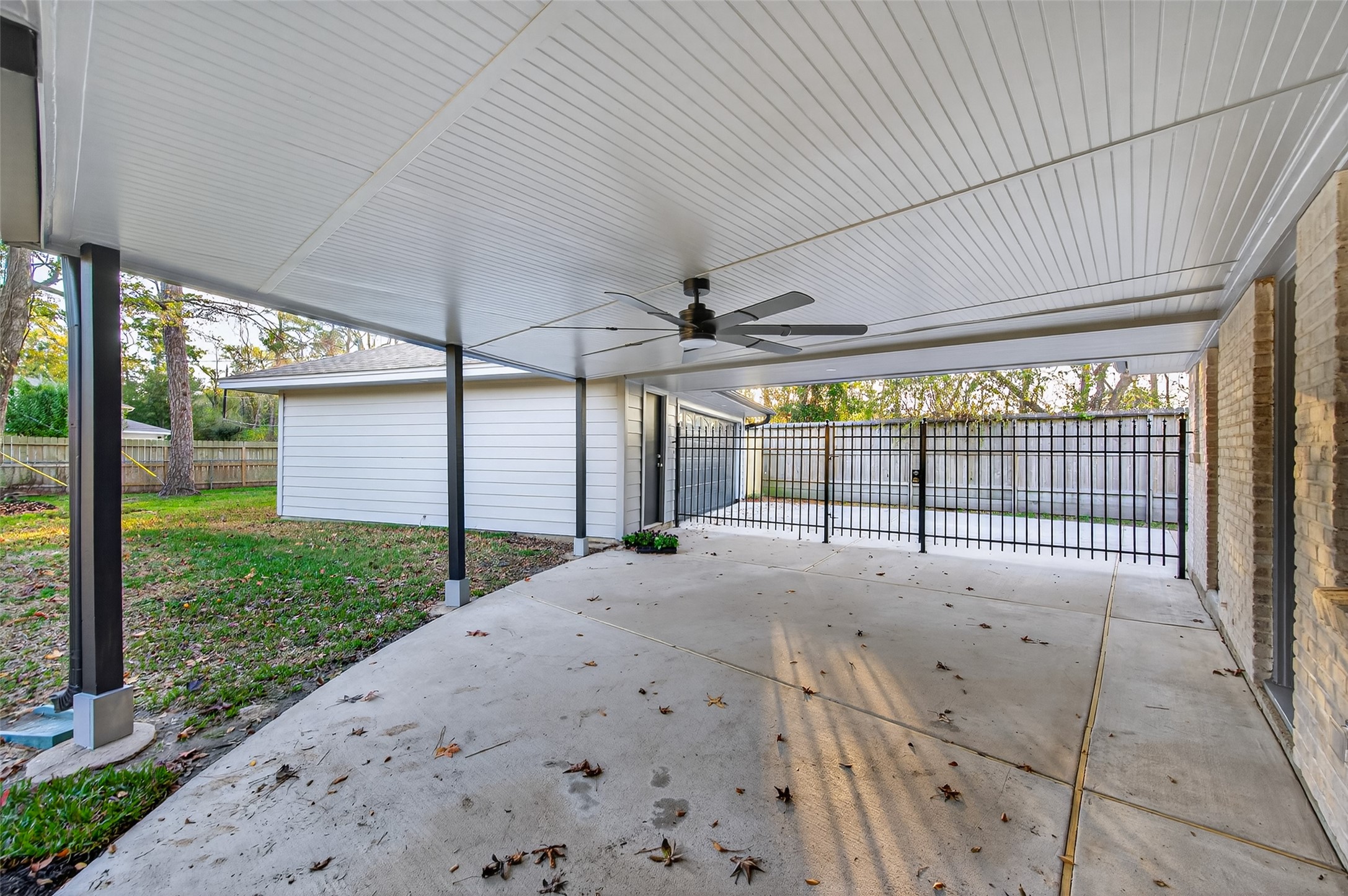 902 Kingsbridge Road Houston, TX 77073 - Photo 15 of 43