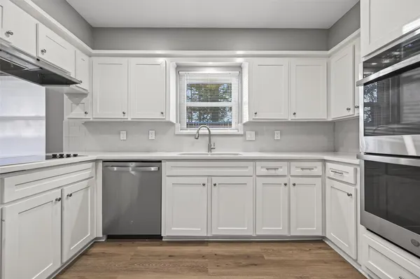 $339,000 | 902 Kingsbridge Road, Houston, TX 77073