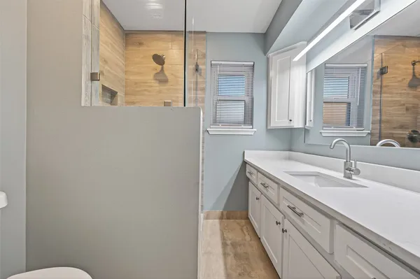 $339,000 | 902 Kingsbridge Road, Houston, TX 77073