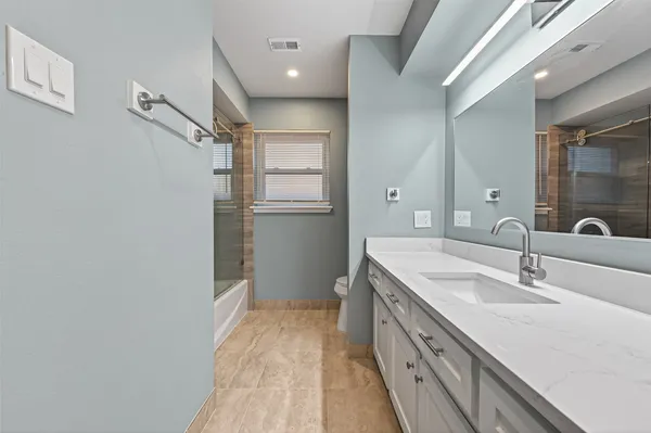 $339,000 | 902 Kingsbridge Road, Houston, TX 77073