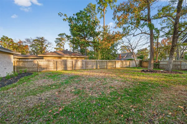 $339,000 | 902 Kingsbridge Road, Houston, TX 77073