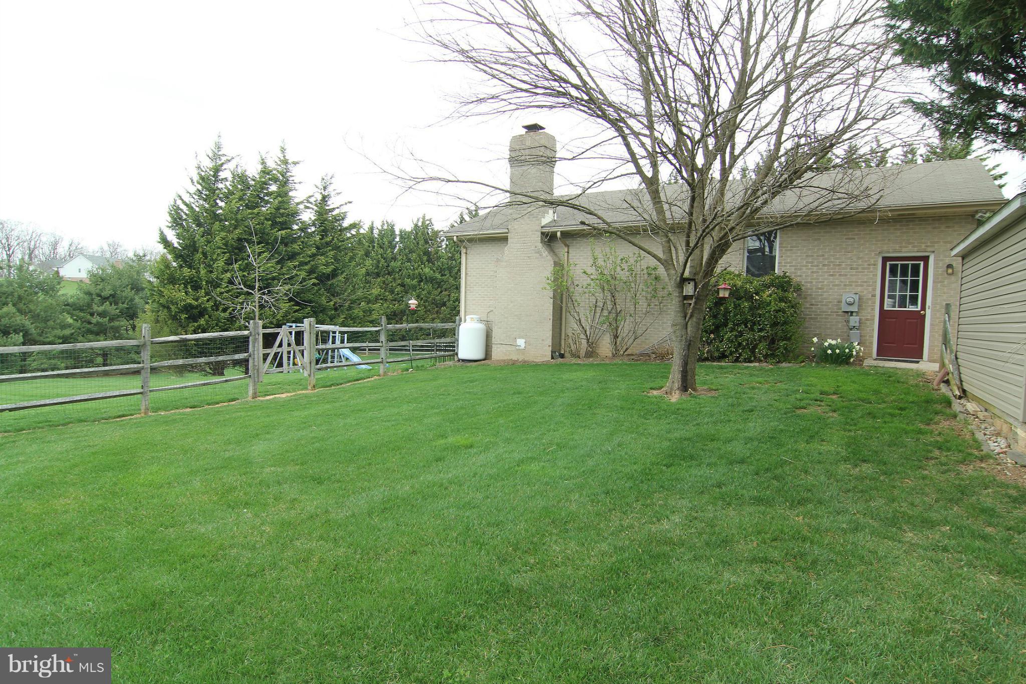 4770 South Reyburn Court Mount Airy, MD 21771 - Photo 27 of 30 Exterior (General)