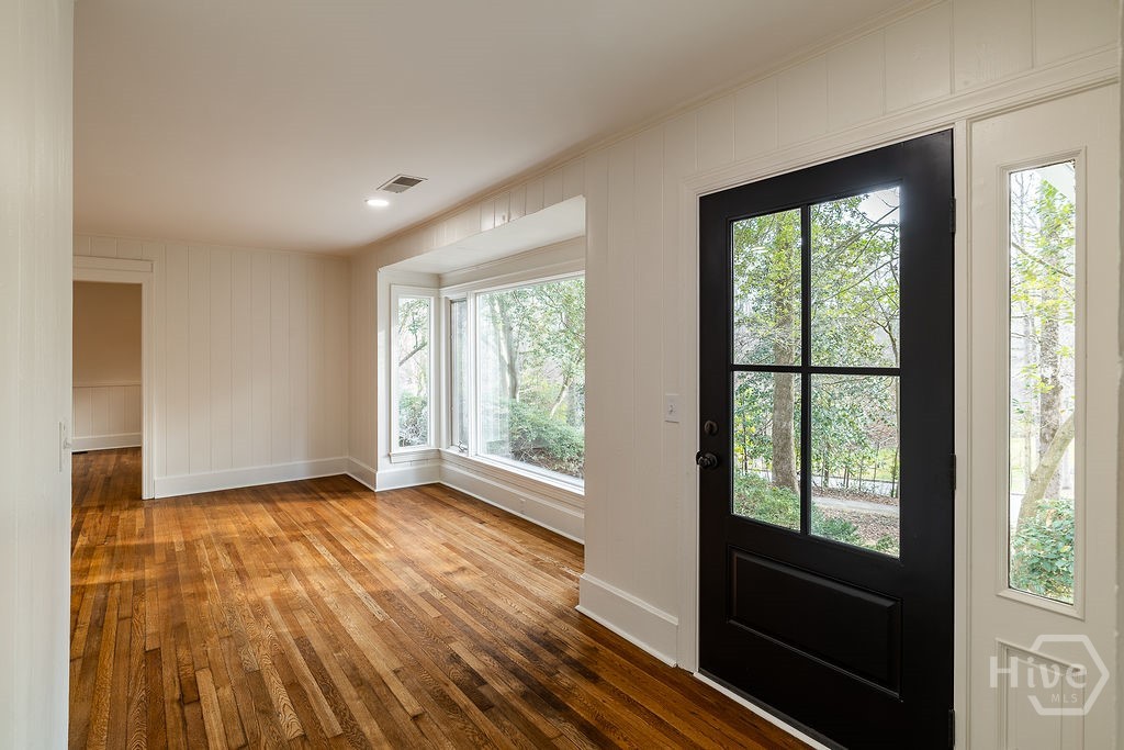 550 Fortson Road Athens, GA 30606 - Photo 12 of 50 Front door entry to Great Room